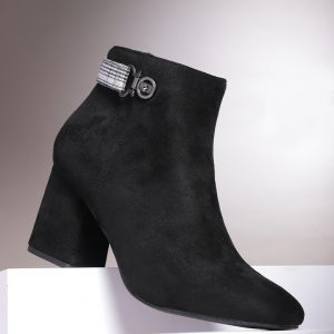 6f5661c6-ef22-47fe-a040-93a30fd842351578551185684-DressBerry-Women-Black-Solid-Mid-Top-Heeled-Boots-9921578551-1